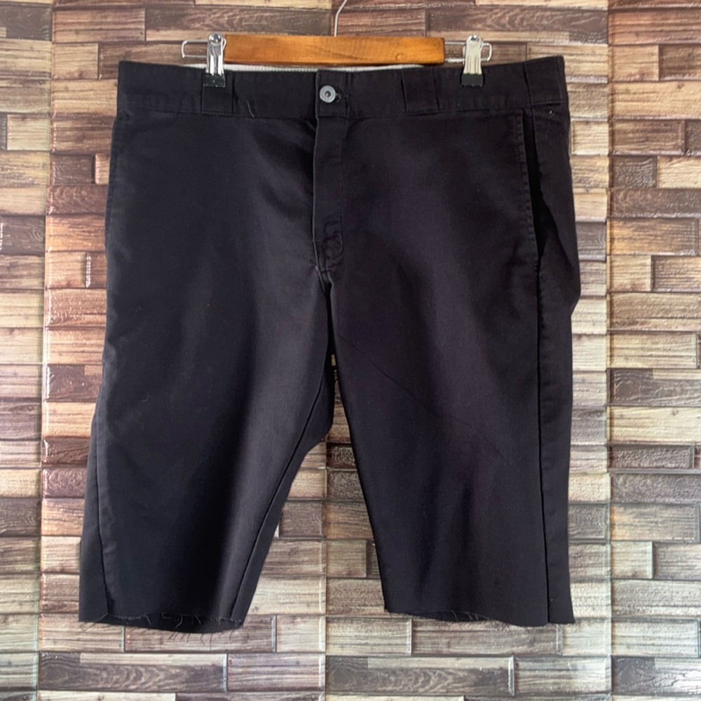 Mens Pre Owned Dickies Cut Off Shorts Black 36